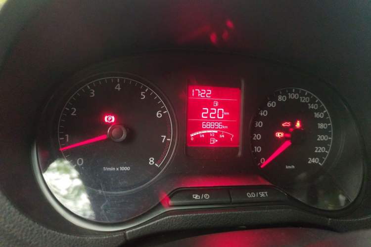 Used Volkswagen Polo 2012 1.6L Cross Polo MT Instrument Cluster