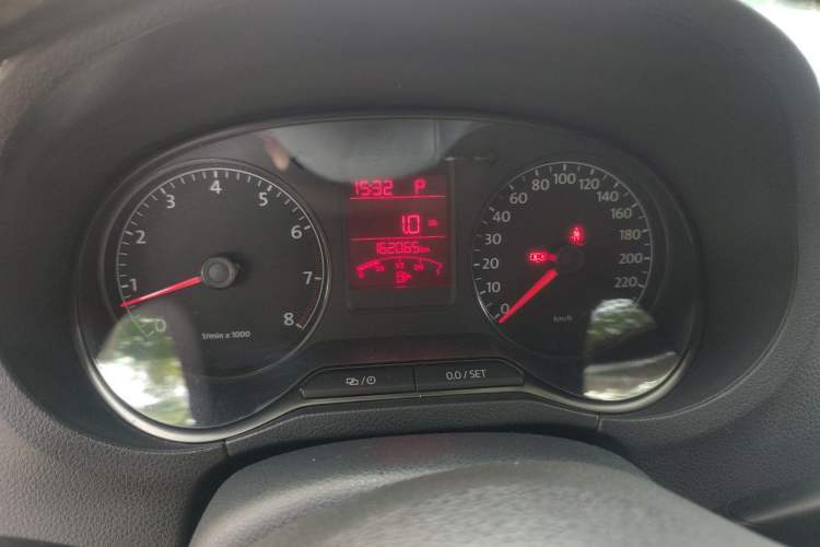 Used Volkswagen Polo 2012 1.6L Cross Polo Automatic Transmission Instrument Cluster