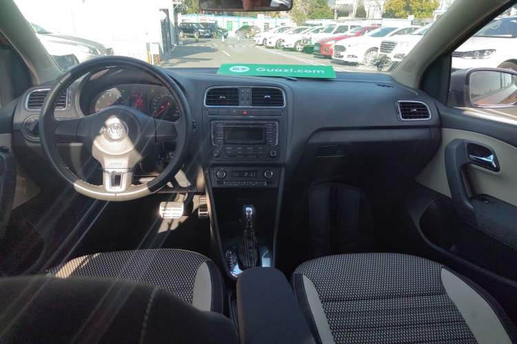 Used Volkswagen Polo 2012 1.6L Cross Polo Automatic Transmission Interior 2