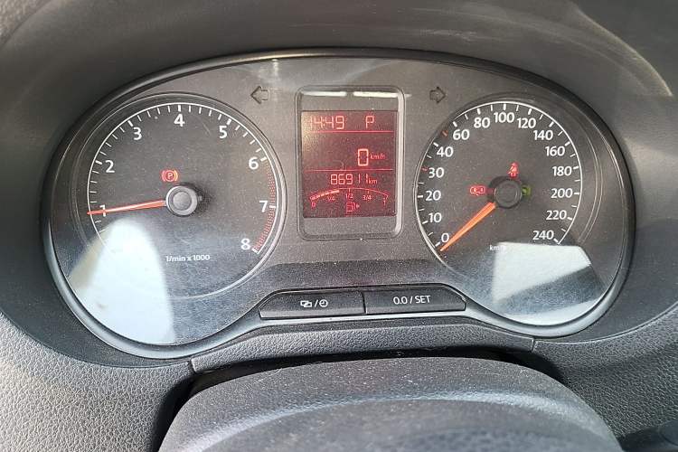 Used Volkswagen Polo 2012 1.6L Cross Polo Automatic Transmission Odometer Close Up