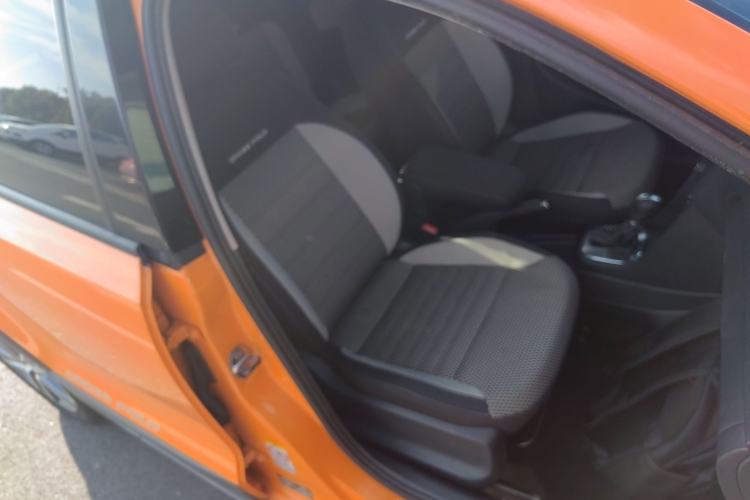 Used Volkswagen Polo 2012 1.6L Cross Polo Automatic Transmission Right Front Seat