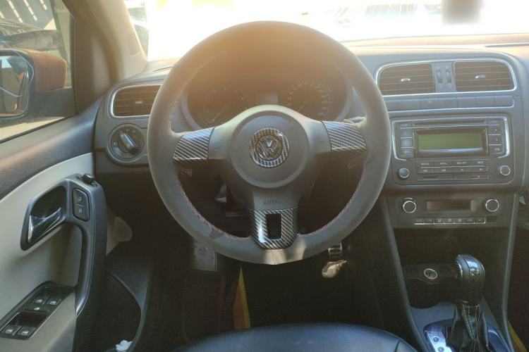 Used Volkswagen Polo  Steering Wheel