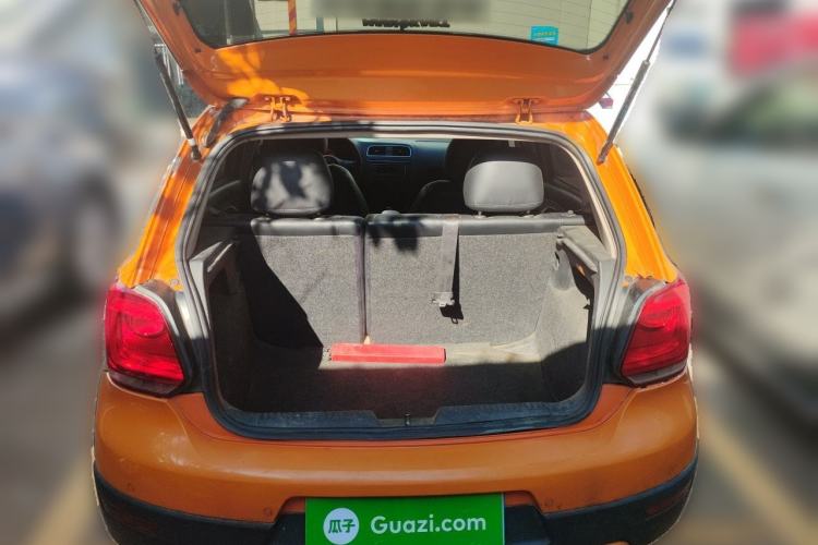 Used Volkswagen Polo  Trunk