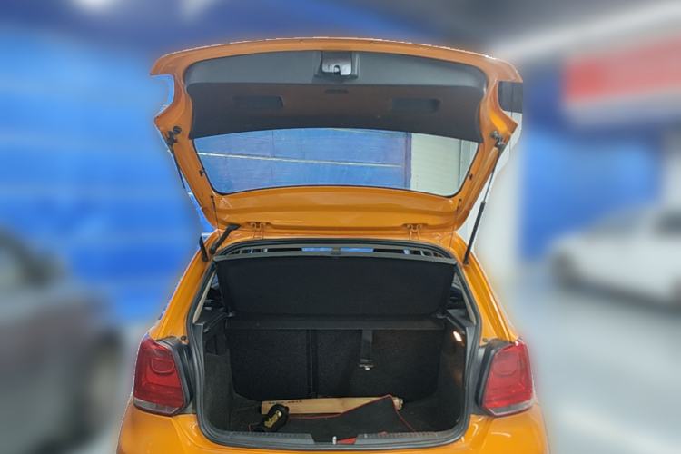 Used Volkswagen Polo 2012 1.6L Cross Polo Automatic Transmission Trunk
