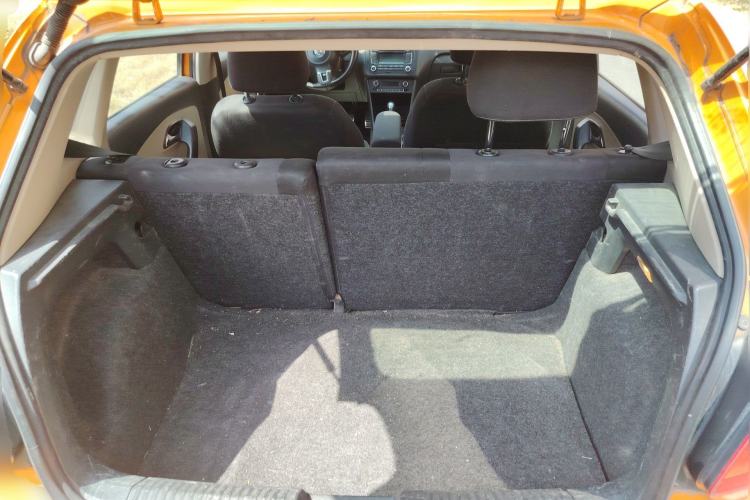 Used Volkswagen Polo 2012 1.6L Cross Polo Automatic Transmission Trunk