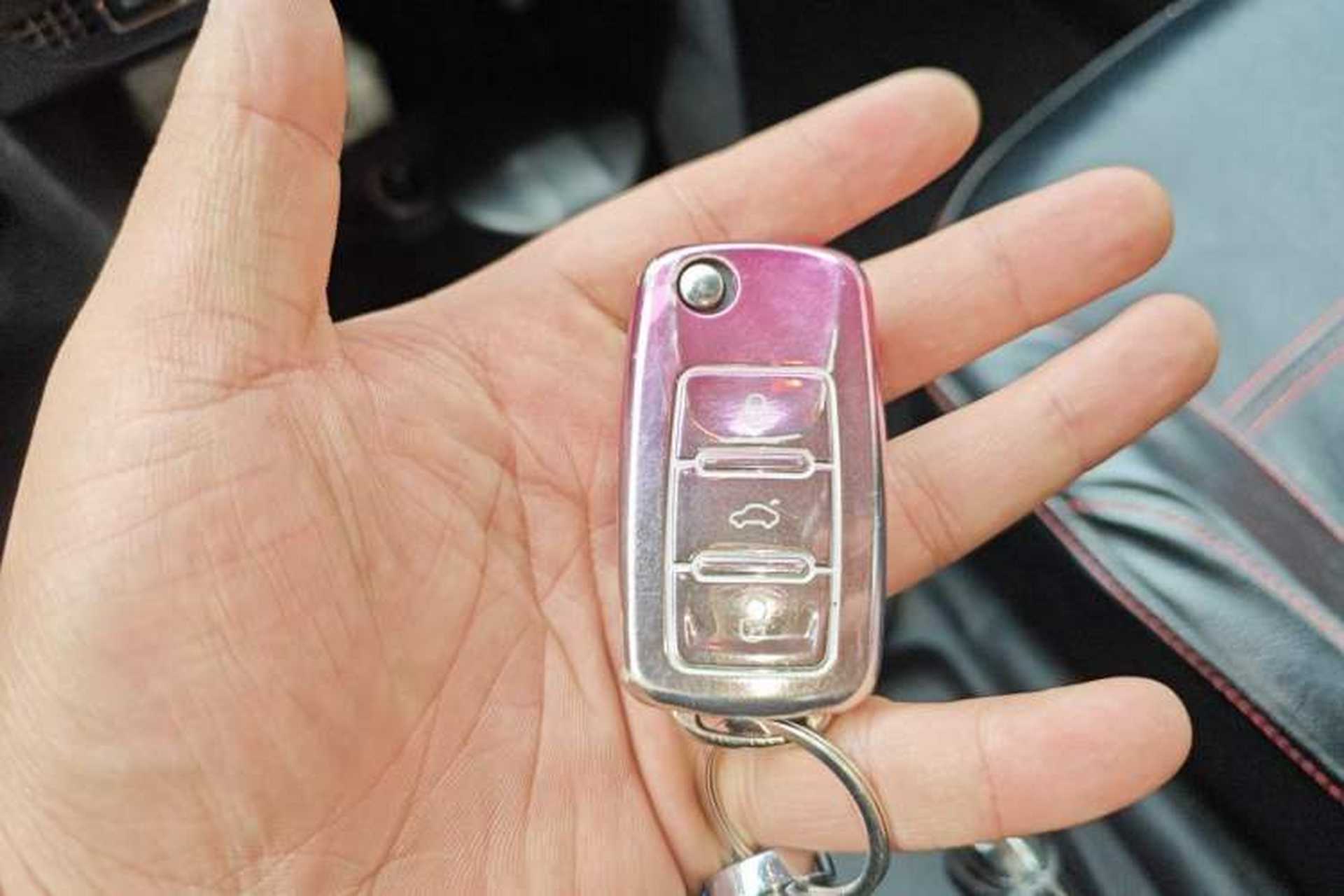 Used Volkswagen Polo 2012 1.6L Cross Polo MT Vehicle Key