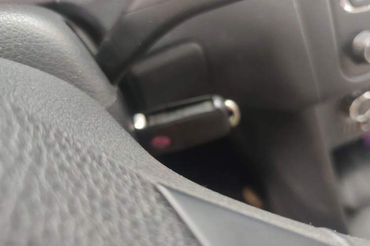 Used Volkswagen Polo 2012 1.6L Cross Polo Automatic Transmission Vehicle Key