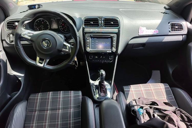 Used Volkswagen Polo 2012 1.4TSI GTI Center Console