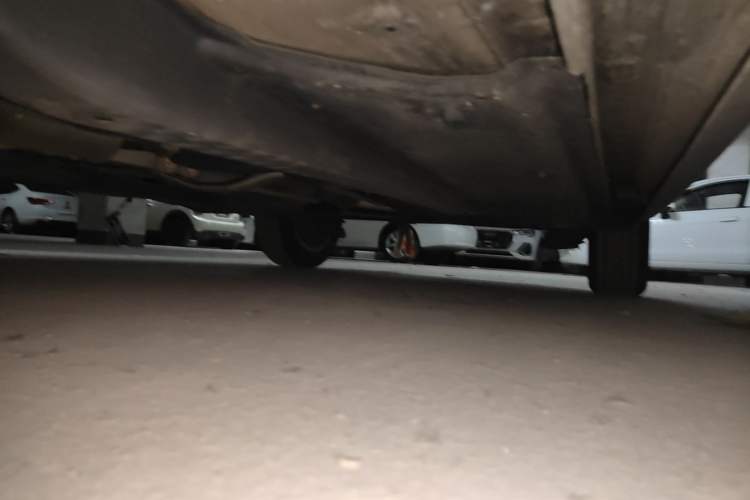 Used Volkswagen Polo 2012 1.6L Cross Polo Automatic Transmission Chassis Front Left