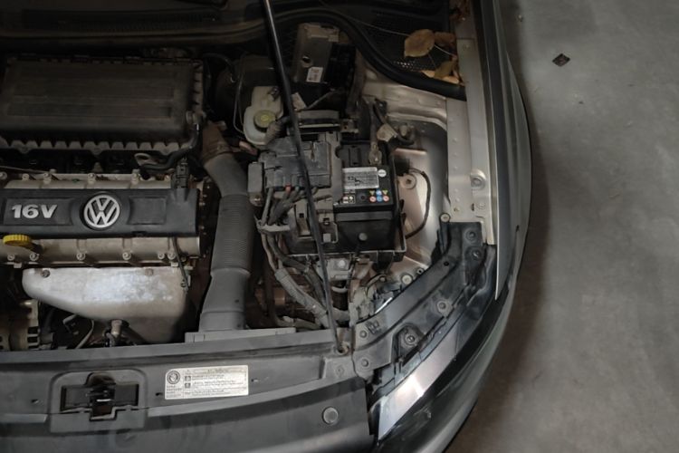 Used Volkswagen Polo 2012 1.6L Cross Polo Automatic Transmission Engine Bay Left