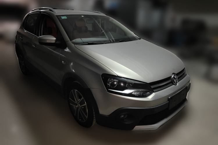 Used Volkswagen Polo 2012 1.6L Cross Polo Automatic Transmission Front Right 45 Deg