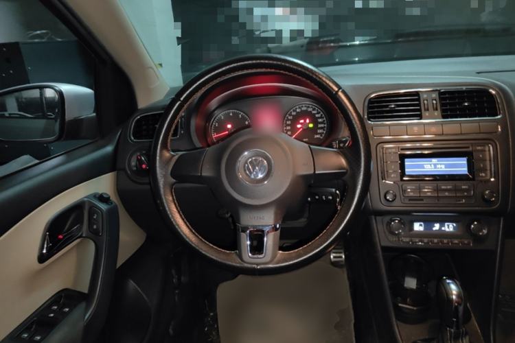 Used Volkswagen Polo 2012 1.6L Cross Polo Automatic Transmission Steering Wheel