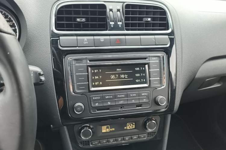 Used Volkswagen Polo 2012 1.4TSI GTI Audio And AC Panel