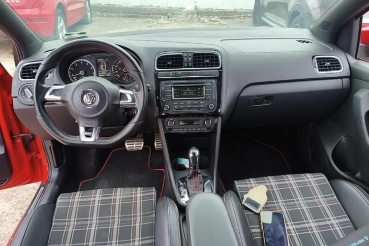 Used Volkswagen Polo 2012 1.4TSI GTI Center Console