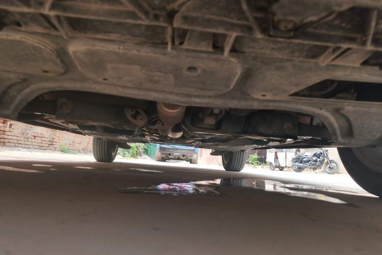 Used Volkswagen Polo 2012 1.6L Cross Polo MT Chassis Front