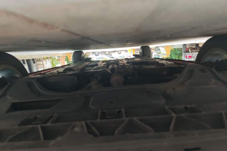 Used Volkswagen Polo 2012 1.6L Cross Polo Automatic Transmission Chassis Front