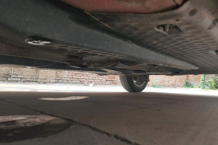 Used Volkswagen Polo 2012 1.6L Cross Polo MT Chassis Front Left