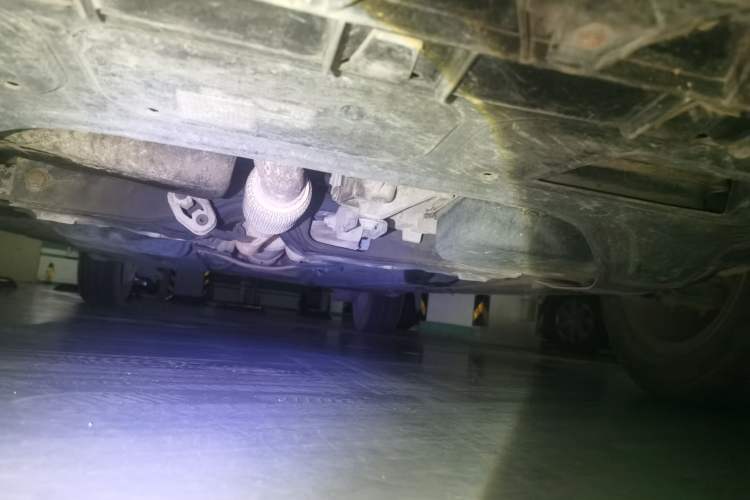 Used Volkswagen Polo 2012 1.6L Cross Polo Automatic Transmission Chassis Front