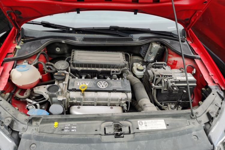 Used Volkswagen Polo 2012 1.6L Cross Polo Automatic Transmission Engine Bay