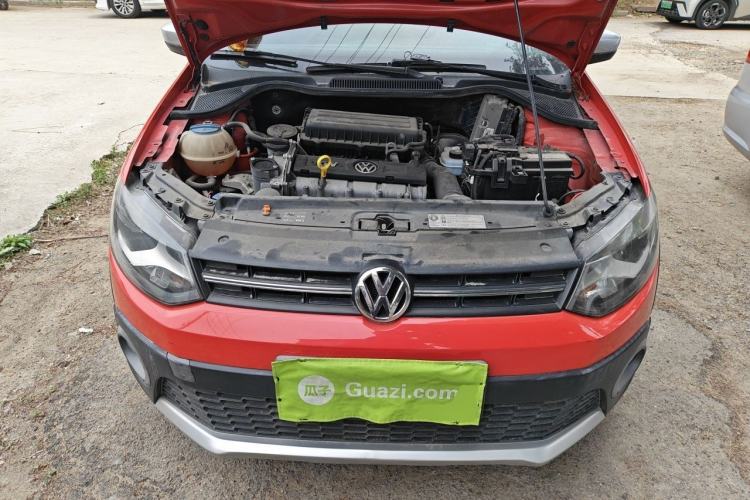 Used Volkswagen Polo 2012 1.6L Cross Polo Automatic Transmission Engine Bay