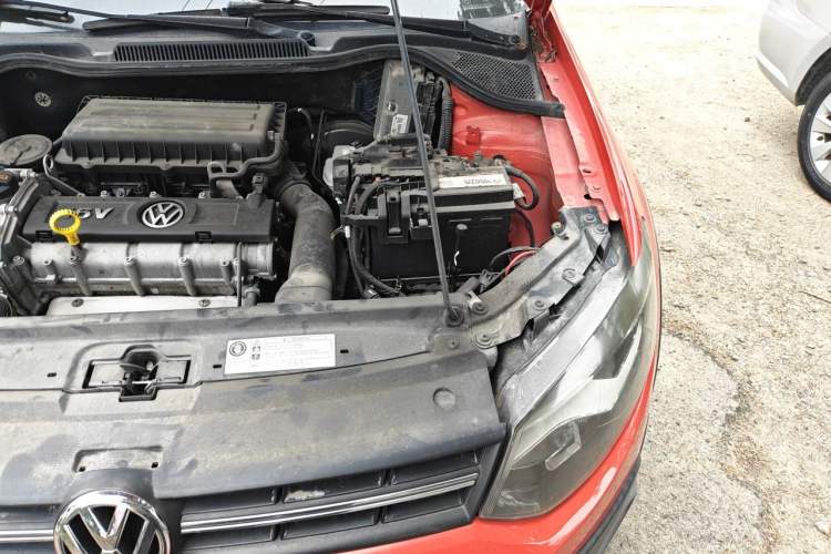 Used Volkswagen Polo 2012 1.6L Cross Polo Automatic Transmission Engine Bay Left
