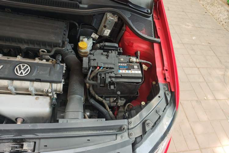 Used Volkswagen Polo 2012 1.6L Cross Polo Automatic Transmission Engine Bay Left