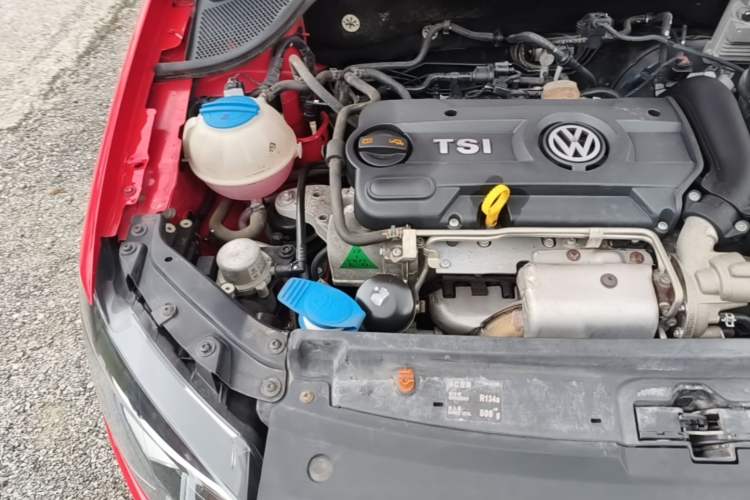 Used Volkswagen Polo 2012 1.4TSI GTI Engine Bay Right