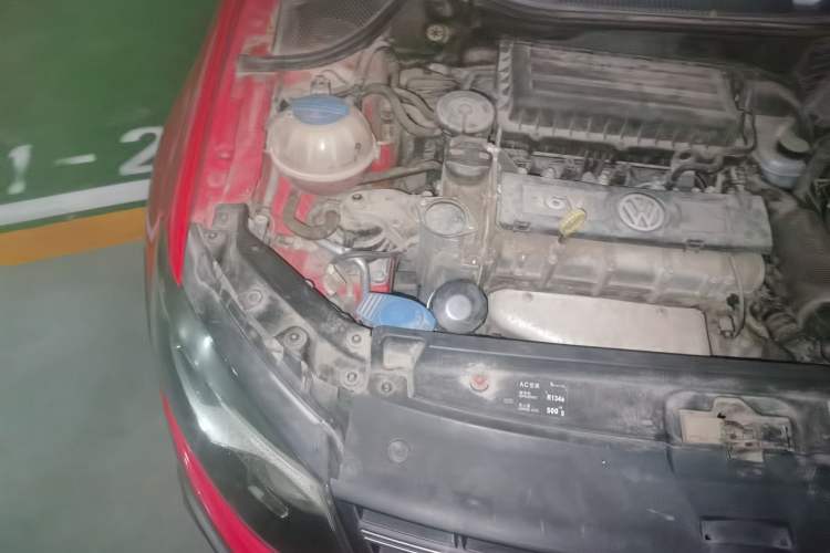 Used Volkswagen Polo 2012 1.6L Cross Polo Automatic Transmission Engine Bay Right