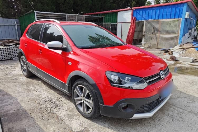Used Volkswagen Polo 2012 1.6L Cross Polo Automatic Transmission Front Right 45 Deg