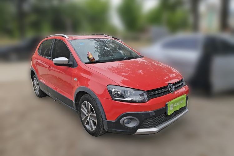 Used Volkswagen Polo 2012 1.6L Cross Polo Automatic Transmission Front Right 45 Deg
