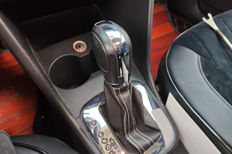 Used Volkswagen Polo 2012 1.6L Cross Polo Automatic Transmission Gear Lever