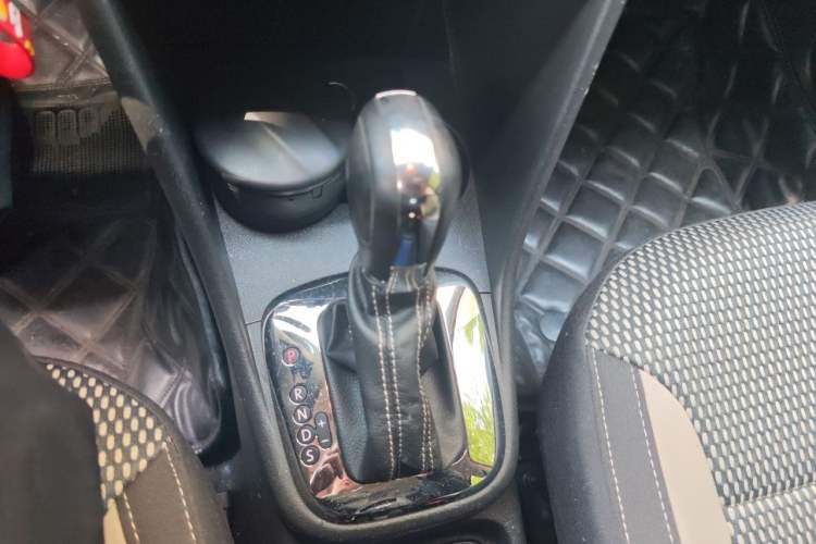 Used Volkswagen Polo 2012 1.6L Cross Polo Automatic Transmission Gear Lever