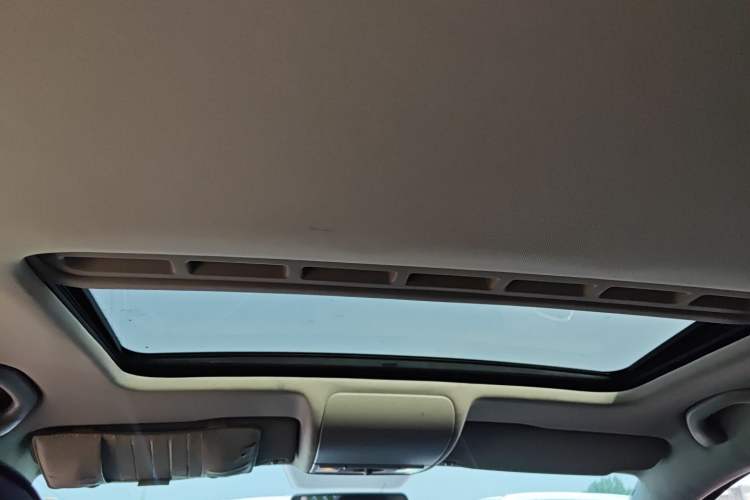 Used Volkswagen Polo 2012 1.6L Cross Polo Automatic Transmission Headliner