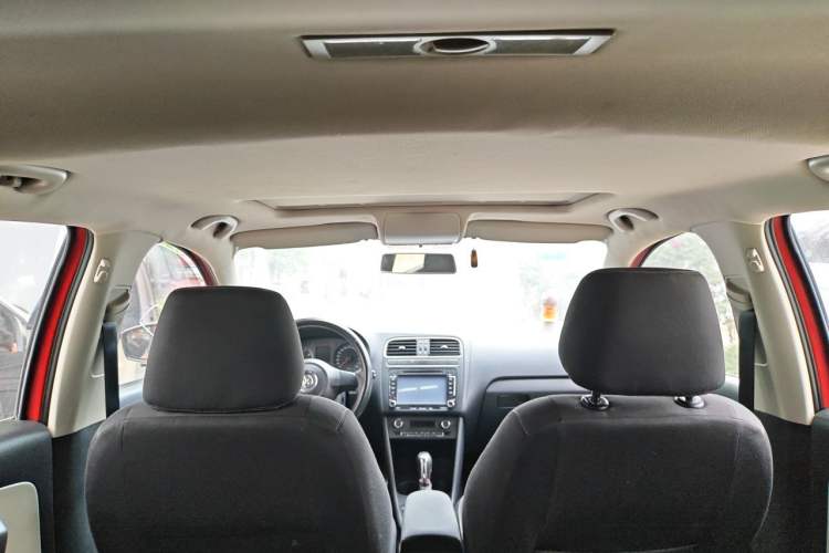 Used Volkswagen Polo 2012 1.6L Cross Polo Automatic Transmission Headliner