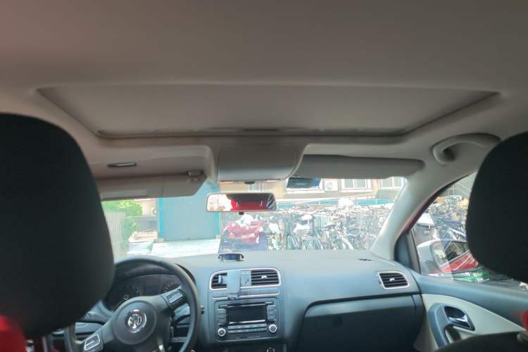Used Volkswagen Polo 2012 1.6L Cross Polo Automatic Transmission Headliner