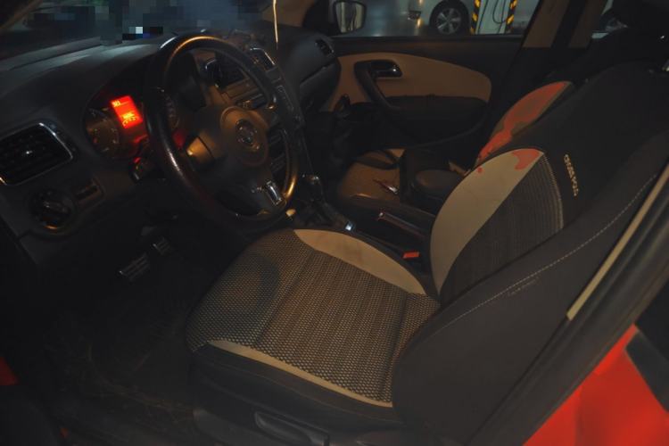Used Volkswagen Polo 2012 1.6L Cross Polo Automatic Transmission Left Front Seat