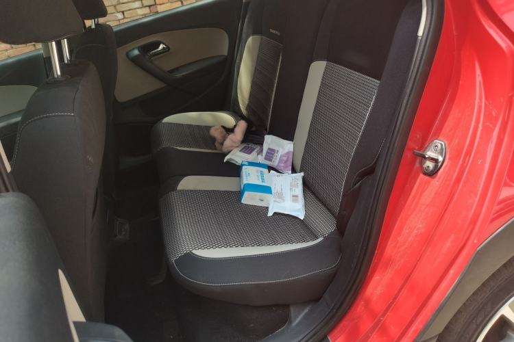 Used Volkswagen Polo 2012 1.6L Cross Polo MT Left Rear Seat