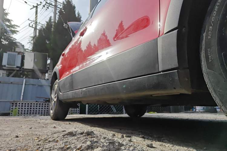 Used Volkswagen Polo 2012 1.6L Cross Polo Automatic Transmission Right Side Sill
