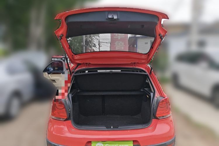 Used Volkswagen Polo 2012 1.6L Cross Polo Automatic Transmission Trunk