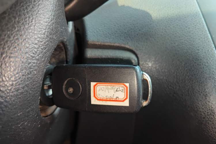 Used Volkswagen Polo 2012 1.6L Cross Polo Automatic Transmission Vehicle Key
