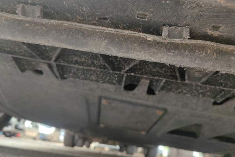 Used Volkswagen Polo 2012 1.6L Cross Polo Automatic Transmission Chassis Front