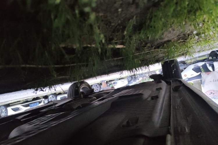 Used Volkswagen Polo 2012 1.6L Cross Polo MT Chassis Front Right