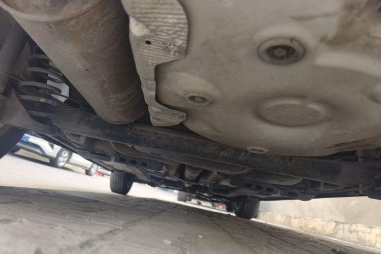 Used Volkswagen Polo 2012 1.6L Cross Polo MT Chassis Rear