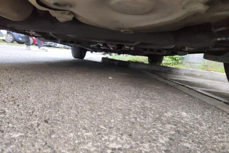 Used Volkswagen Polo 2012 1.6L Cross Polo MT Chassis Rear