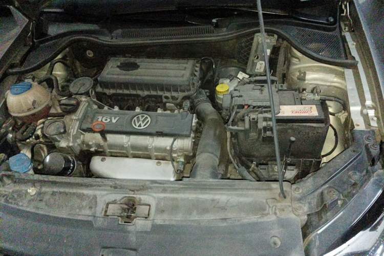 Used Volkswagen Polo 2012 1.6L Cross Polo Automatic Transmission Engine Bay