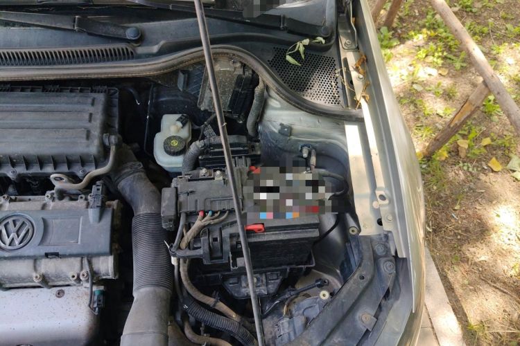 Used Volkswagen Polo 2012 1.6L Cross Polo Automatic Transmission Engine Bay Left