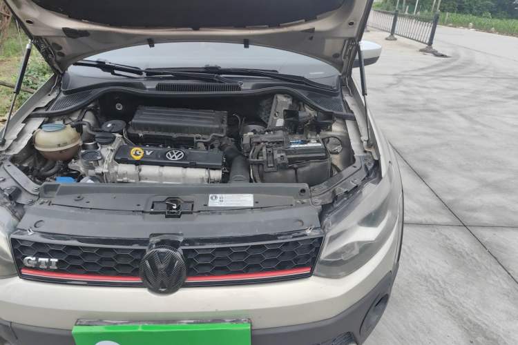 Used Volkswagen Polo 2012 1.6L Cross Polo Automatic Transmission Engine Bay Left