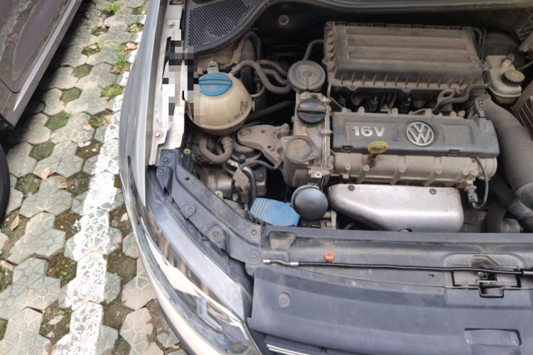 Used Volkswagen Polo 2012 1.6L Cross Polo Automatic Transmission Engine Bay Right