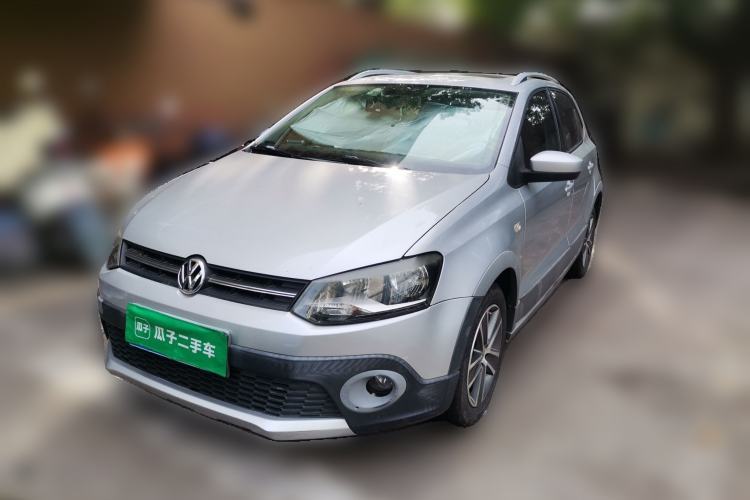 Used Volkswagen Polo 2012 1.6L Cross Polo Automatic Transmission Guazi used car, China used car export, Used car for sale, Used cars, Cheapest cars for sale