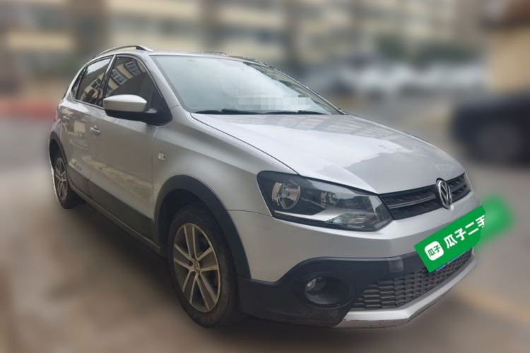 Used Volkswagen Polo 2012 1.6L Cross Polo MT Front Right 45 Deg
